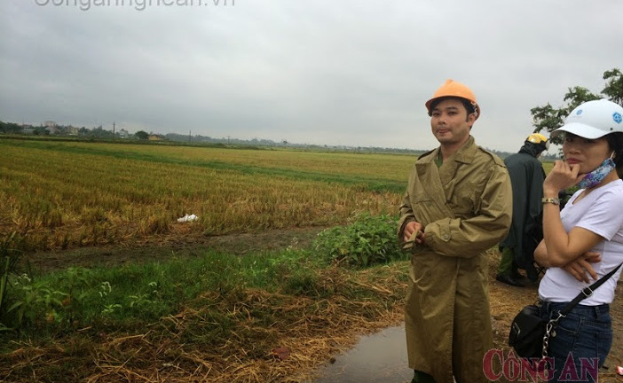 Đi nhờ xe, thiếu nữ bị