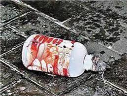 Cuồng ghen, vợ tạt axit giết chết chồng rồi định tự sát