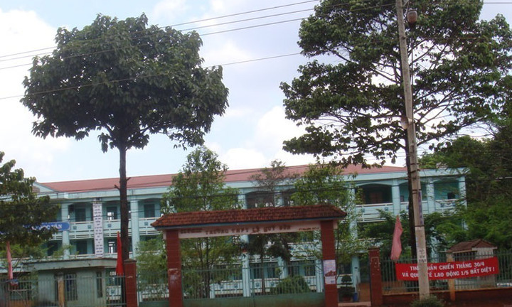 Bình Phước: Dư hàng trăm giáo viên, vẫn tuyển thêm 300 hợp đồng!