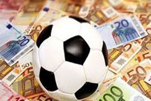 Khởi tố 5 đối tượng cá độ bóng đá mùa World Cup