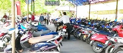 Thu vé xe giá cắt cổ: 