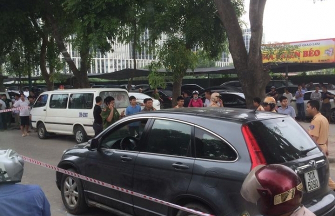 Đối tượng đâm chết tài xế ngay trong ôtô ra đầu thú