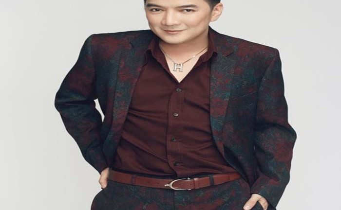 “Hiệp sĩ mù” có làm sáng cuộc chơi tay ngang của kẻ ngoại đạo?