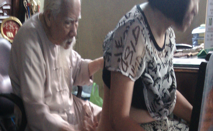 Sửng sốt với “thần y” dạy chữa khỏi ung thư chỉ trong 2 ngày?