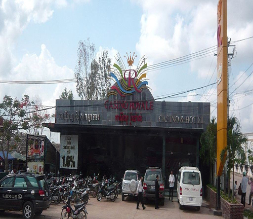 Hàng ngàn con bạc xuất ngoại tìm