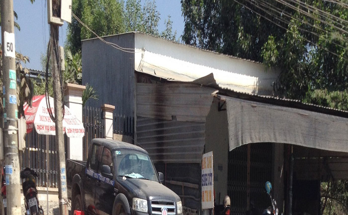 Tiến hành lập chốt, kiểm tra xử phạt xe vi phạm ở Tân Cang