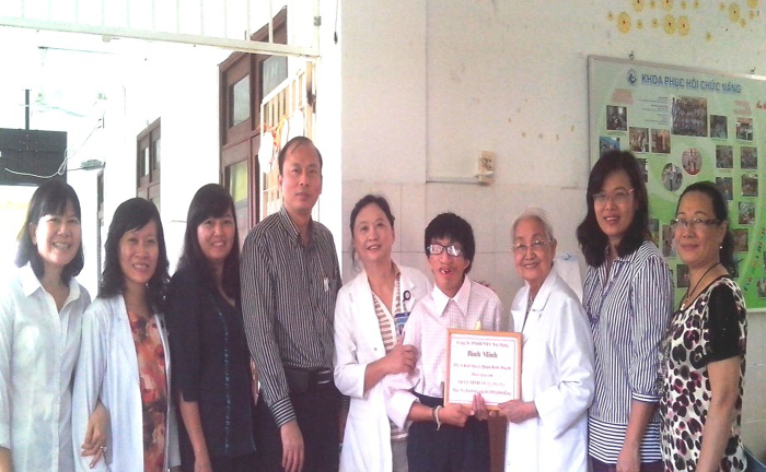 Vui Tết đầm ấm, xoa dịu nỗi đau da cam...