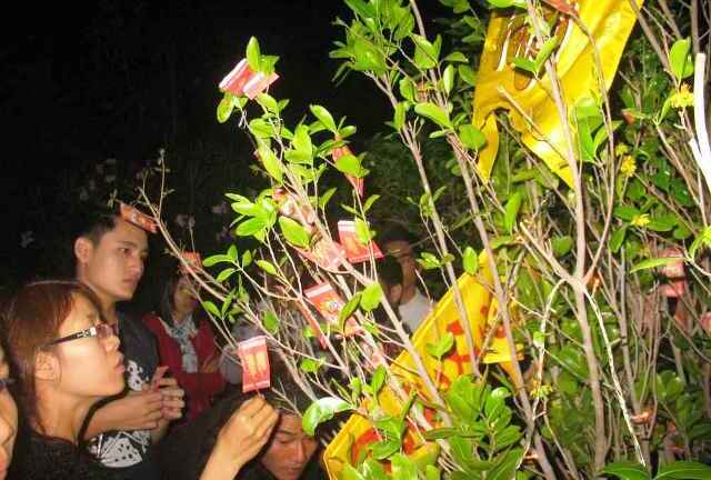 Những điều cần lưu ý khi hái lộc đầu năm