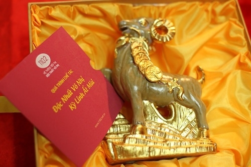 Bộ sưu tập quà tặng thủ công mỹ nghệ Việt