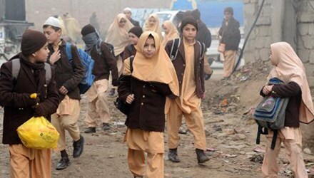 Trường học pakistan mở cửa trở lại sau thảm sát đẫm máu