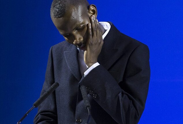 Người anh hùng trong vụ khủng bố Paris trở thành công dân Pháp