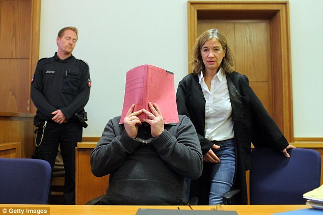 Y tá Đức tiêm thuốc quá liều giết hàng loạt bệnh nhân