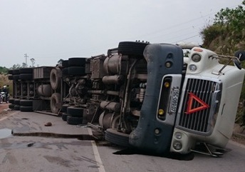 Tai nạn thảm khốc ở Quảng Ninh: Thu giấy phép doanh nghiệp có xe container