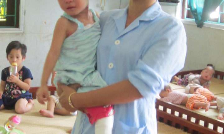 Chùm ảnh: Cuộc sống mới của bé Tâm Anh chùa Bồ Đề 