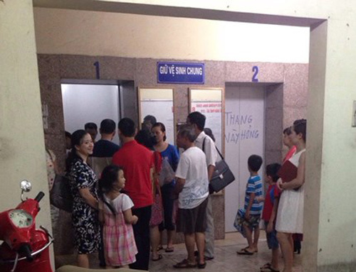 Làm gì để đảm bảo an toàn khi thang máy xảy ra sự cố?