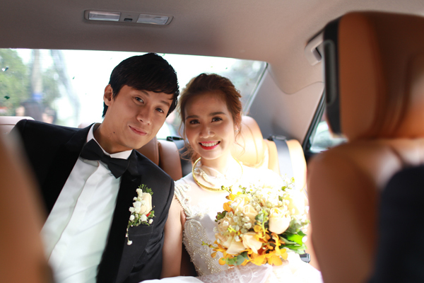 Huyền Lizzie rạng ngời trong ngày lên xe hoa