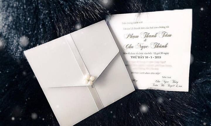 Lộ thiệp cưới giản dị của hotgirl Tâm Tít