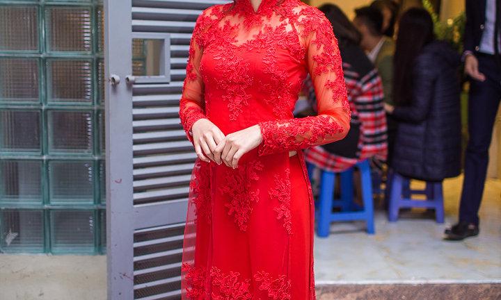 Huyền Lizzie tổ chức lễ ăn hỏi với bạn trai