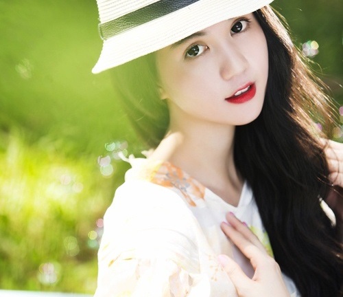 Ngọc Trinh “chịu chi” 18 tỷ đồng làm phim về cuộc đời mình