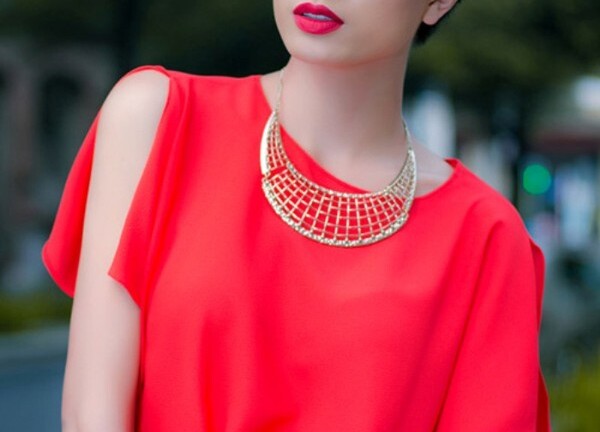 Người mẫu Trang Trần bị công an tạm giữ lúc nửa đêm