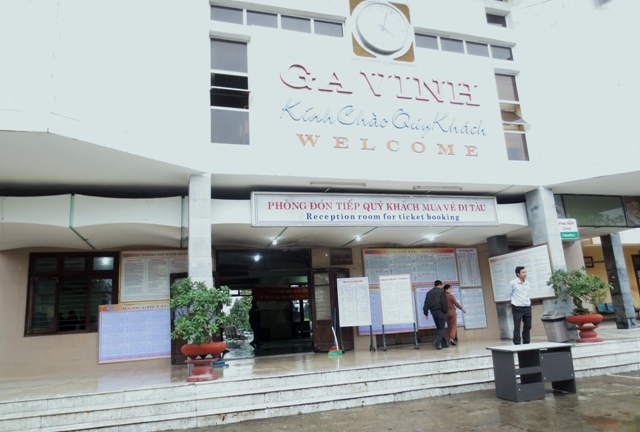 Đối tượng ném “bom xăng” đốt ga Vinh có dấu hiệu tâm thần