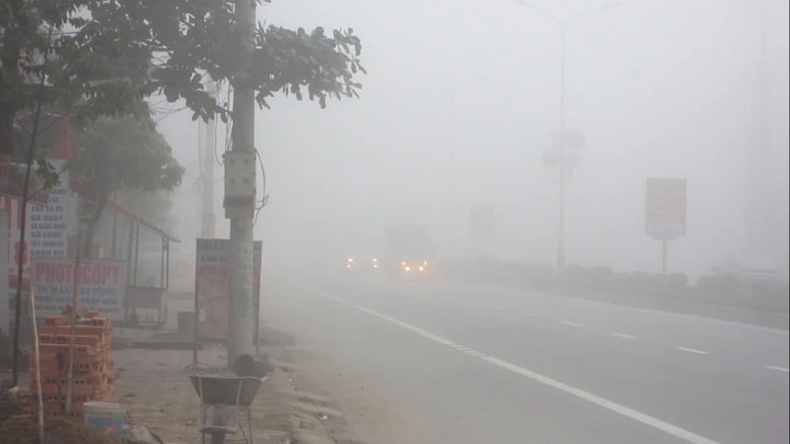 Sương mù dày đặc bao phủ Hà Tĩnh