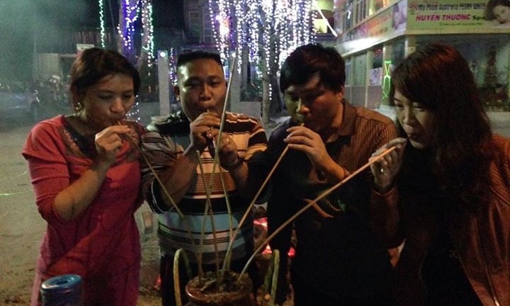 Nghệ An và Hà Tĩnh: Ngớt hẳn tiếng pháo đêm giao thừa