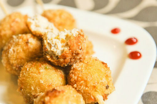 Điểm danh 9 món ăn vặt cực ngon giá chỉ 10.000 đồng ở Hà Nội