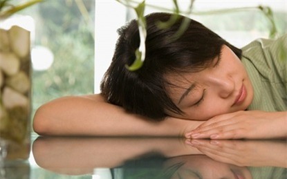 Bi hài chuyện ngủ trưa nơi công sở