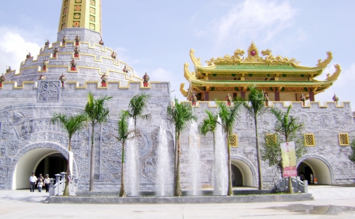 Đại Nam mở cửa trở lại đúng ngày Chủ tịch UBND Bình Dương về hưu