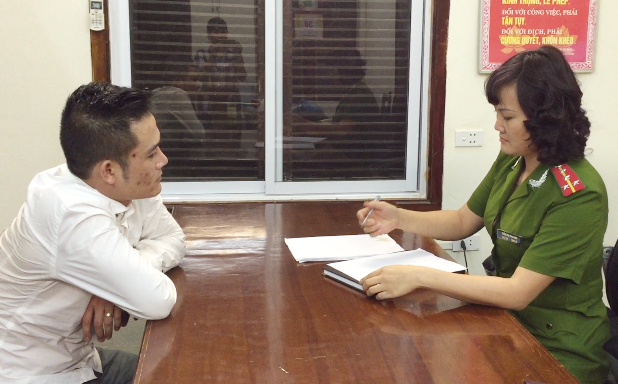 Khởi tố vụ án môi giới hoa khôi bán dâm giá nghìn đô