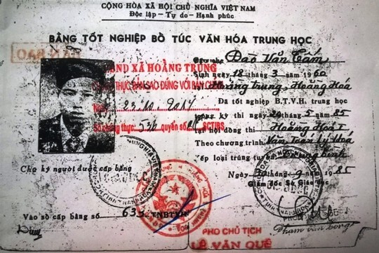 Thanh Hóa: Chủ tịch xã có 2 tên, 2 bằng tốt nghiệp cấp 3