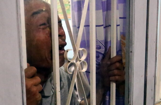 Cạn nước mắt đón thi thể con gái đi dã ngoại về trên xe tang