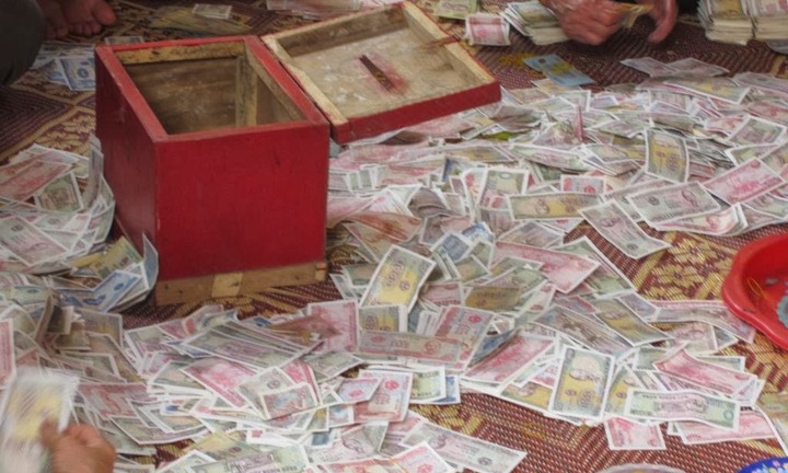 Nhân viên ngân hàng