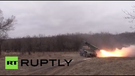 Video: Ly khai Ukraine khai hỏa rocket đa nòng cực 