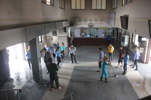 Khởi tố đối tượng ném “bom xăng” đốt phòng chờ ga Vinh