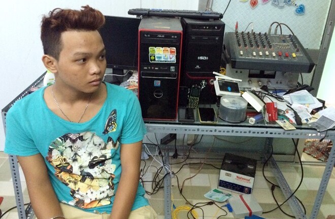 Thanh niên 9x lập web “đen” chuyên tung phim, ảnh sex trẻ em nam