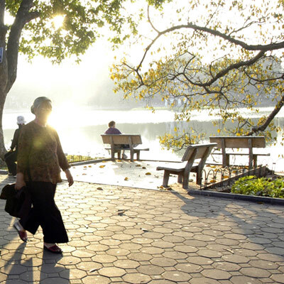 Thời tiết miền Bắc giữa đông ấm áp như mùa thu