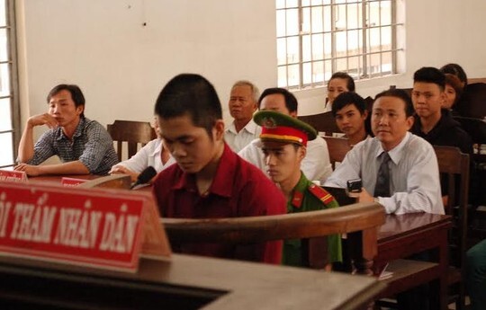 Thiếu niên đâm chết thầy giáo vì bị quấy rối