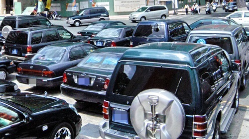 Nghiêm cấm cán bộ công chức sử dụng xe công đi lễ hội, đền chùa