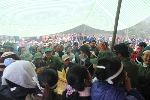 Xóm nghèo cạn nước mắt sau vụ tai nạn thảm khốc tại Thanh Hóa