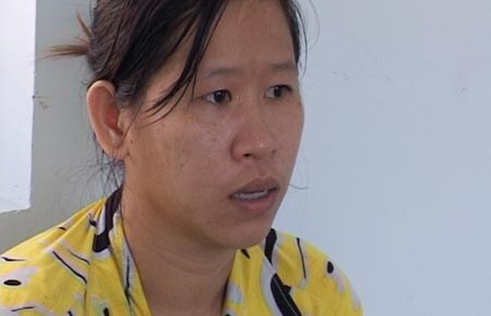 Chân dung thiếu phụ uống 