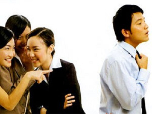 Tức nổ đom đóm mắt vì ông chồng 'dại gái'