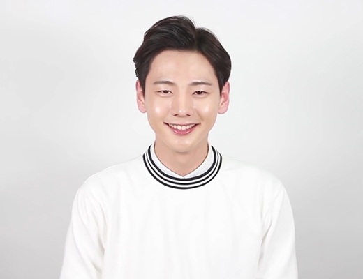 Chọn kiểu tóc đẹp như trai Hàn trong mùa hè