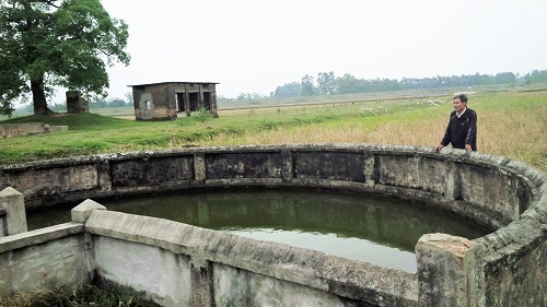 Lý giải giếng cổ cứ đổi màu là có lũ và bí mật ngôi mộ bà Chùa