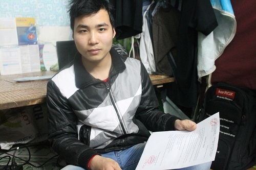 Sính bằng ngoại, tốt nghiệp cả năm trời không được cấp bằng