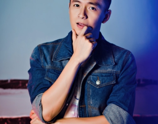 Ngô Kiến Huy thay Đại Nghĩa làm MC Thách thức danh hài mùa 2?