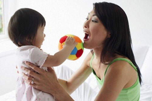 Dạy trẻ tập nói sớm để phát triển ngôn ngữ ngay từ nhỏ
