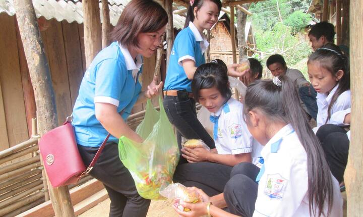 Nhóm Thiện nguyện kết nối yêu thương với trẻ em vùng sâu, vùng xa