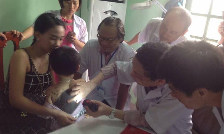 Chủ tịch Hội Da liễu Việt Nam tri ân Mẹ Việt Nam Anh Hùng